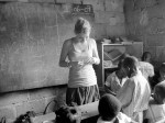 Kelsey Finnegan teaches a class in Dohoe – Ghana –&nbsp;Africa
