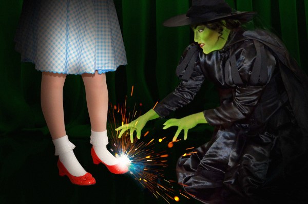 5-Wicked Witch and Dorothy
